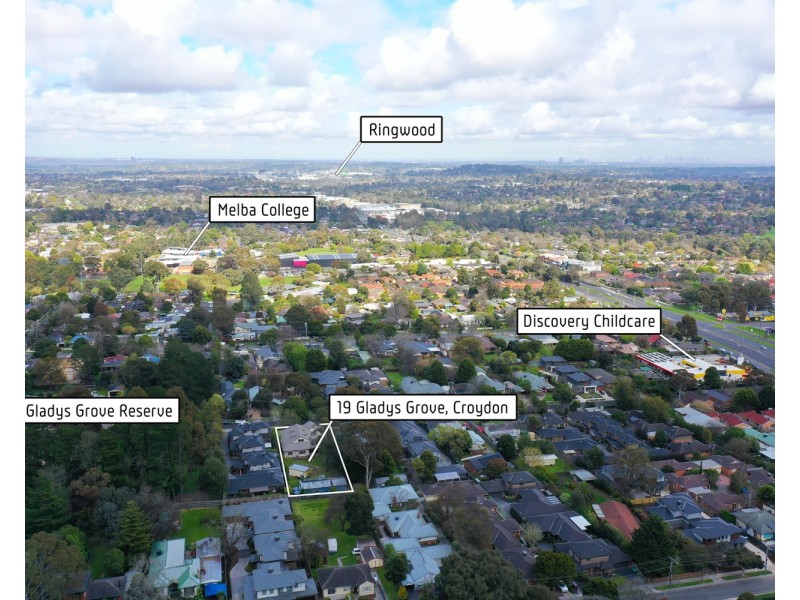 19 Gladys Grove, Croydon VIC 3136