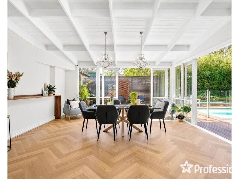 60 Pembroke Road, Mooroolbark VIC 3138