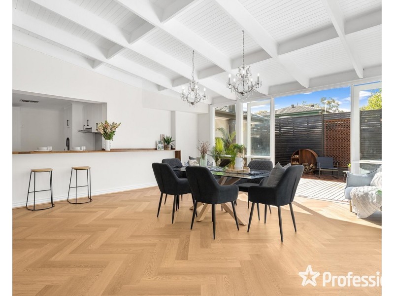 60 Pembroke Road, Mooroolbark VIC 3138