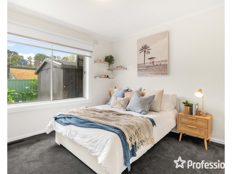 60 Pembroke Road, Mooroolbark VIC 3138