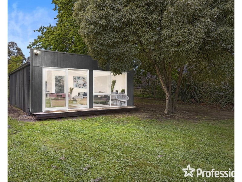 60 Pembroke Road, Mooroolbark VIC 3138