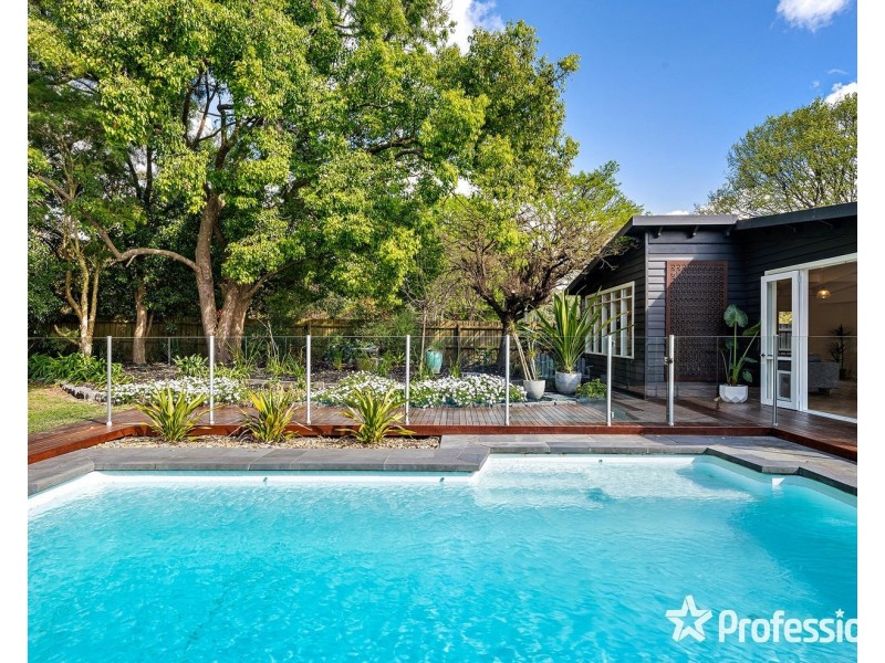 60 Pembroke Road, Mooroolbark VIC 3138