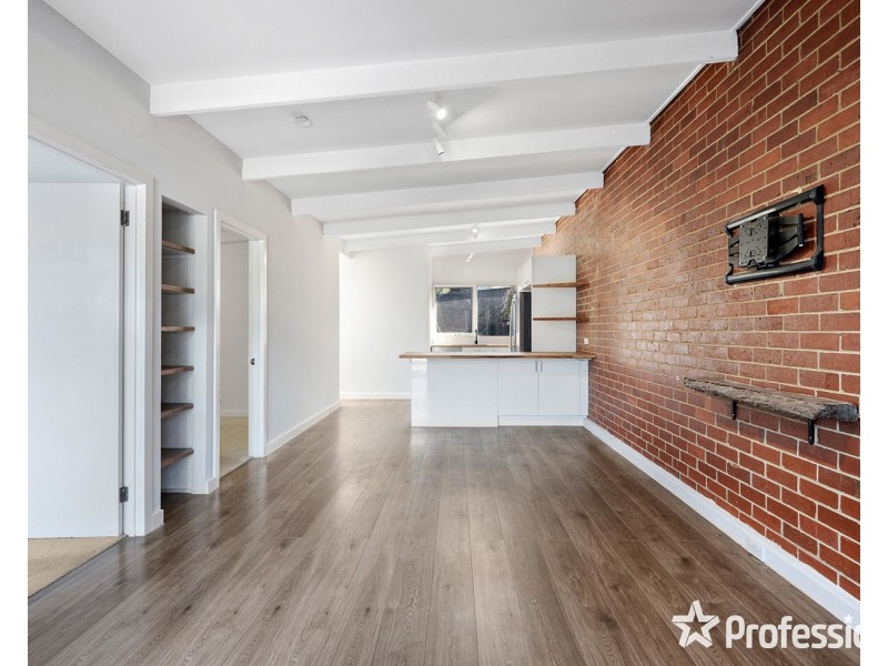 3/8 Woodside Avenue, Ringwood VIC 3134