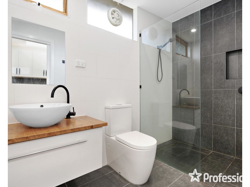 3/8 Woodside Avenue, Ringwood VIC 3134