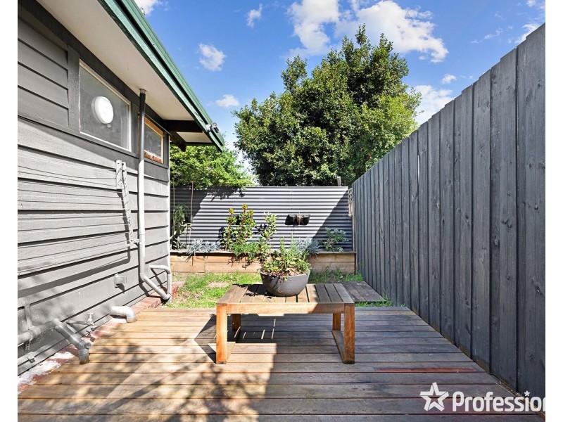 3/8 Woodside Avenue, Ringwood VIC 3134