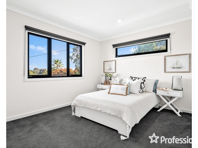 1/4 Shield Court, Kilsyth VIC 3137