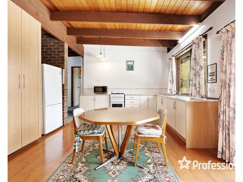 42 Warrawee Road, Mount Evelyn VIC 3796