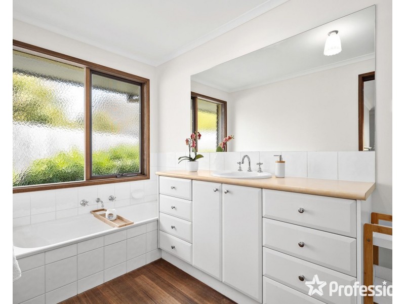 20 Edinburgh Road, Lilydale VIC 3140