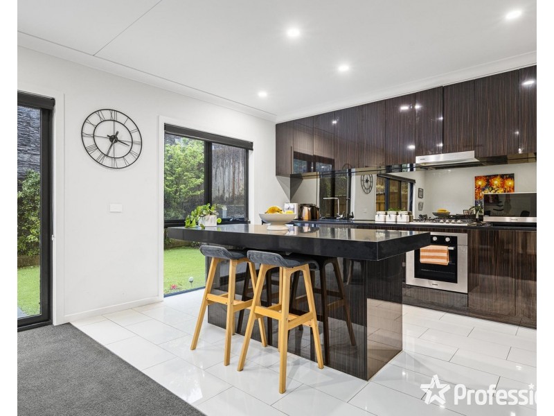 84 Amadeo Way, Chirnside Park VIC 3116