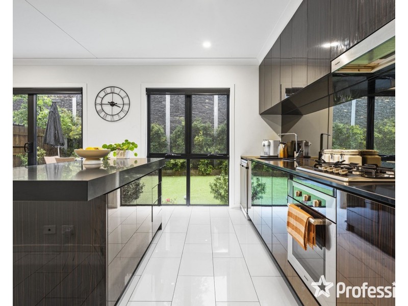 84 Amadeo Way, Chirnside Park VIC 3116