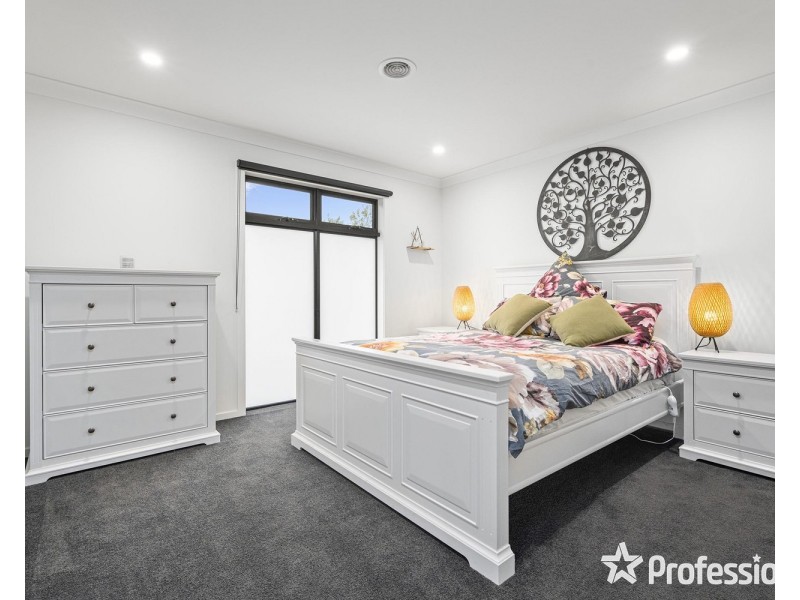 84 Amadeo Way, Chirnside Park VIC 3116