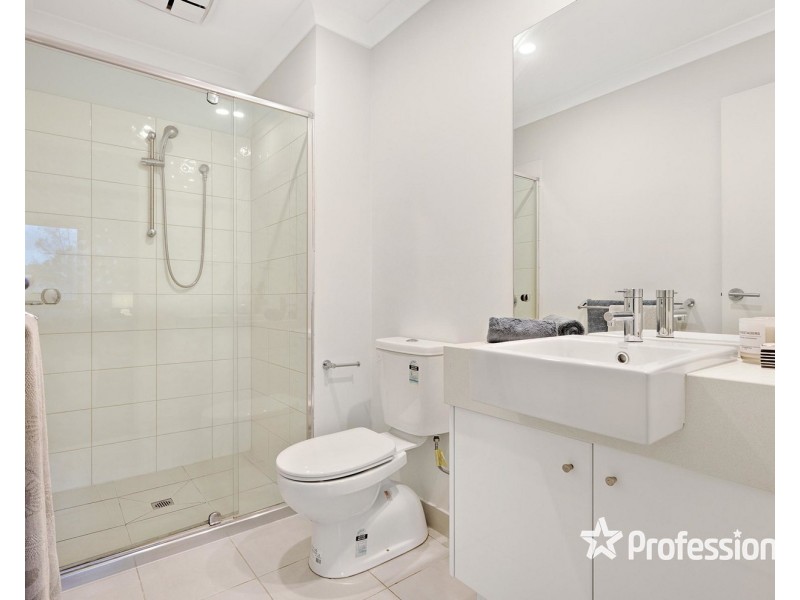 49 Evans Drive, Croydon VIC 3136