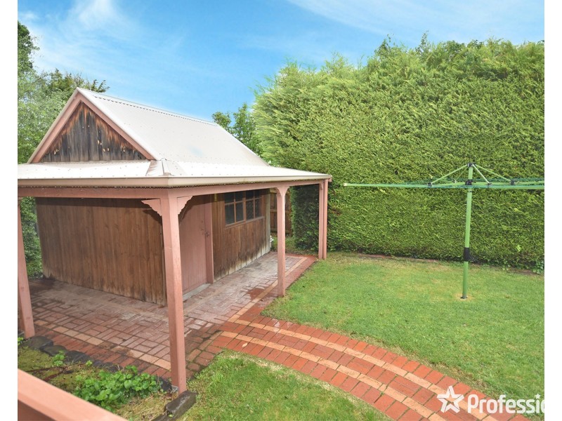 2 Christa Court, Lilydale VIC 3140