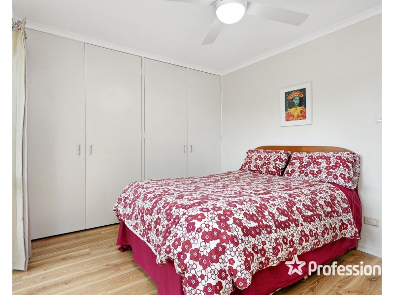 4/237-239 Hull Road, Mooroolbark VIC 3138