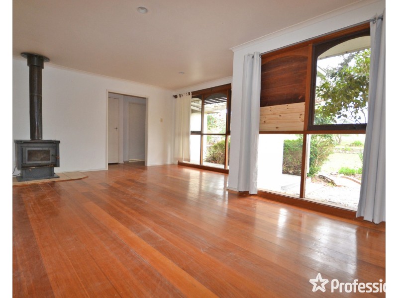 4 Ellis Road, Yarra Glen VIC 3775