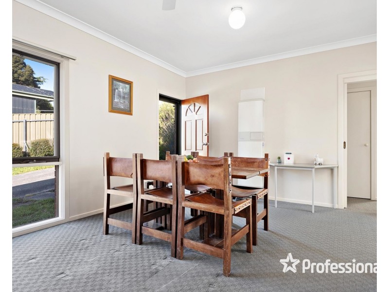 2/23 York Road, Mount Evelyn VIC 3796