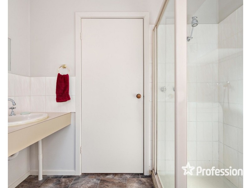 2/23 York Road, Mount Evelyn VIC 3796