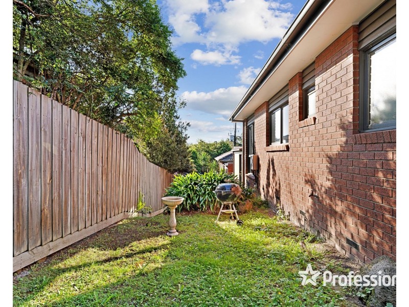 2/23 York Road, Mount Evelyn VIC 3796