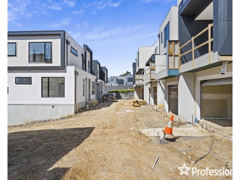 4, 11 & 21/86-90 Brice Avenue, Mooroolbark VIC 3138