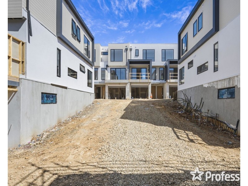 7, 9 & 10/86-90 Brice Avenue, Mooroolbark VIC 3138