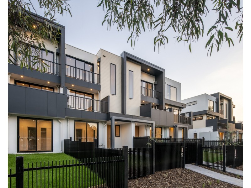 7, 9 & 10/86-90 Brice Avenue, Mooroolbark VIC 3138