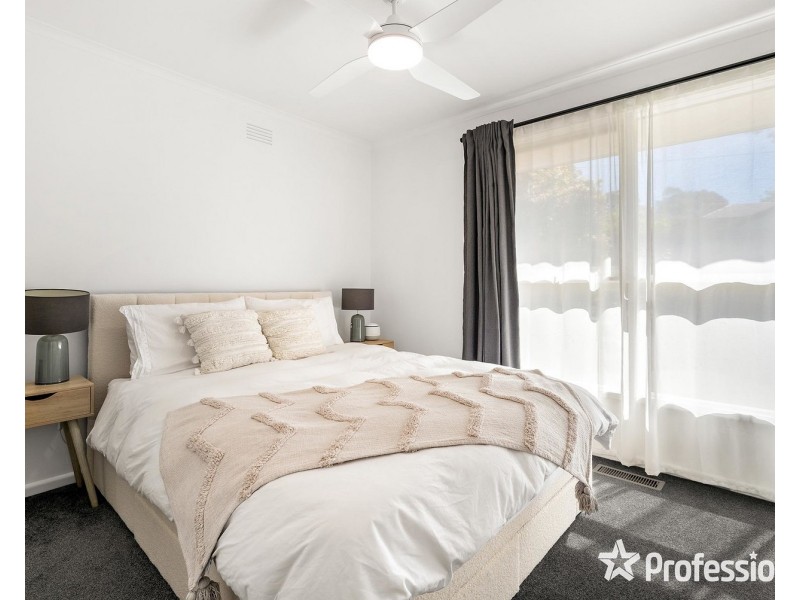 64 Kipling Avenue, Mooroolbark VIC 3138