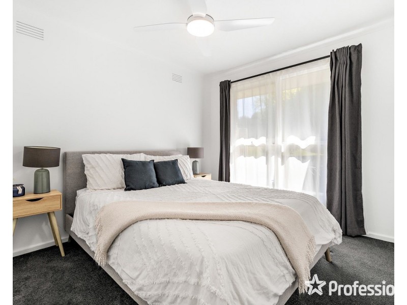 64 Kipling Avenue, Mooroolbark VIC 3138