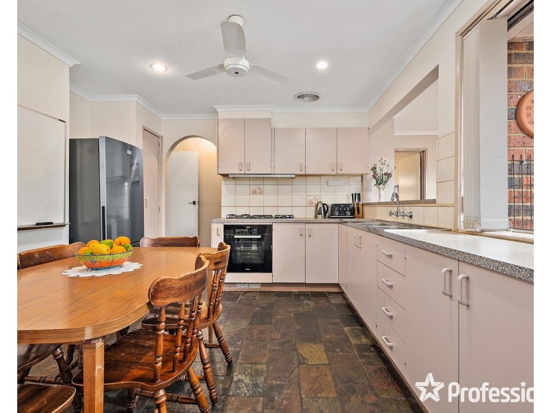 113 Hayrick Lane, Mooroolbark VIC 3138