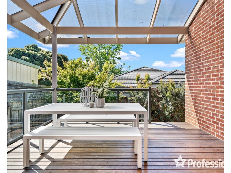 1/377 Clegg Road, Wandin North VIC 3139