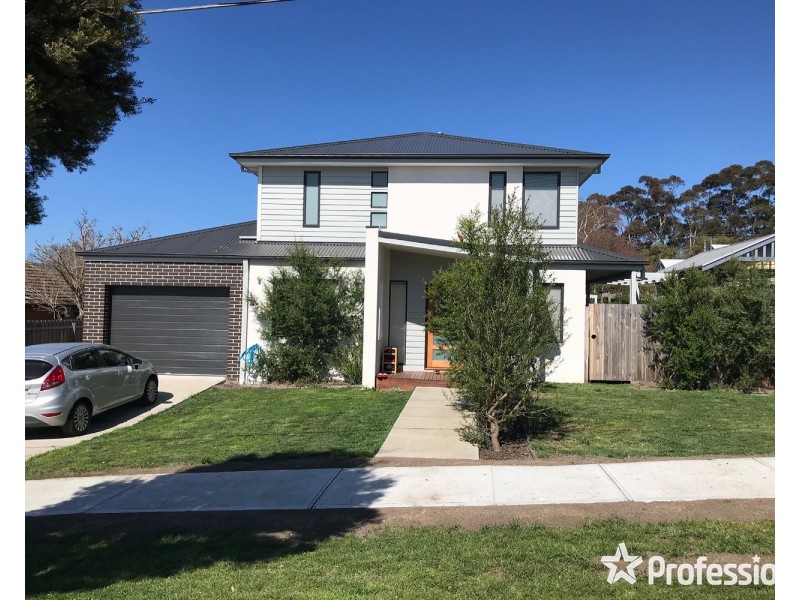 1/3 Nicholas Street, Lilydale VIC 3140