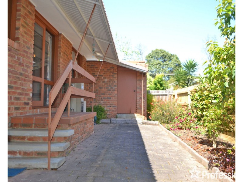 2/26 Jackson Street, Croydon VIC 3136