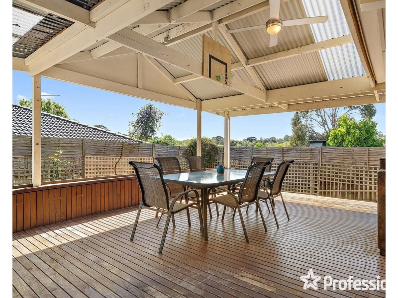 23a Sheldon Avenue, Mooroolbark VIC 3138