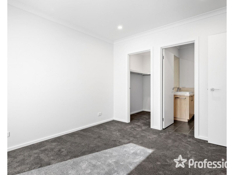 3/6 Dennis Court, Mooroolbark VIC 3138