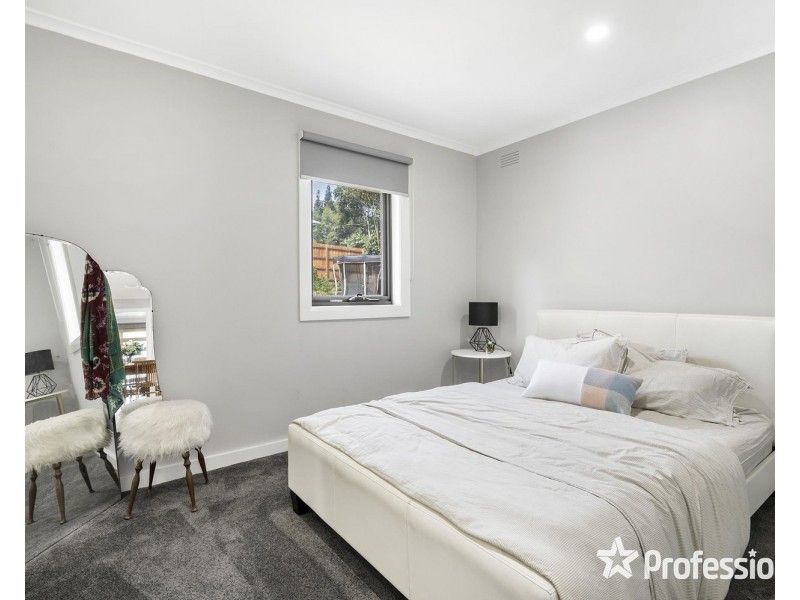 4 Edward Road, Chirnside Park VIC 3116