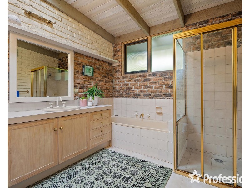 7 Field Court, Montrose VIC 3765