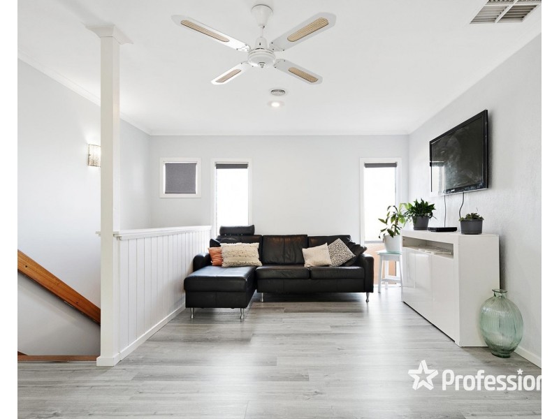 72 Zina Grove, Mooroolbark VIC 3138