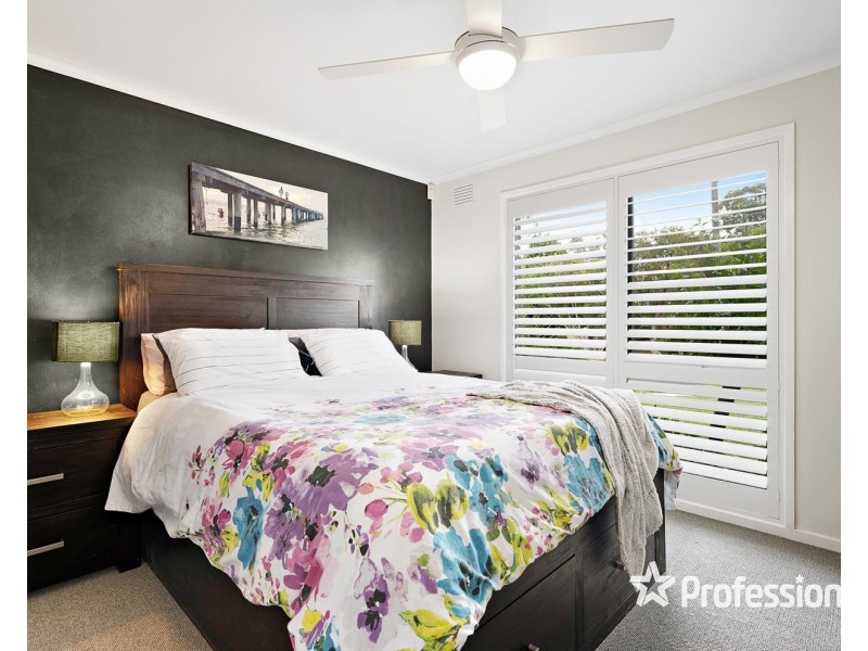 72 Zina Grove, Mooroolbark VIC 3138