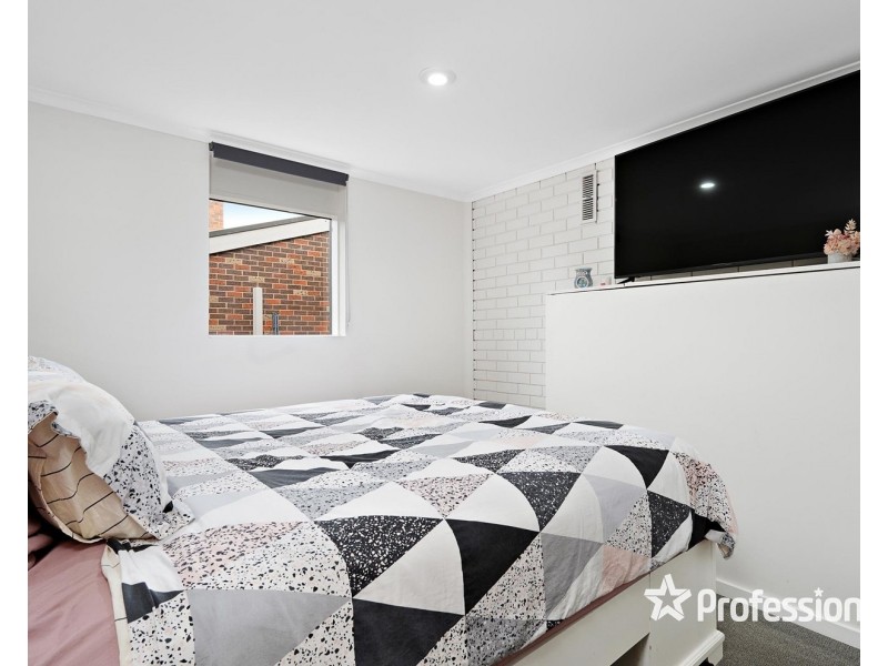 72 Zina Grove, Mooroolbark VIC 3138