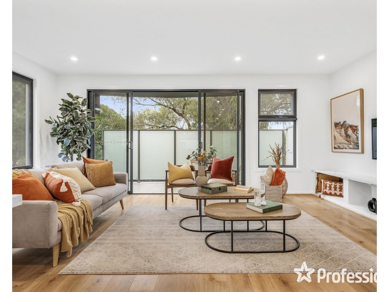 7/12 Cardigan Road, Mooroolbark VIC 3138