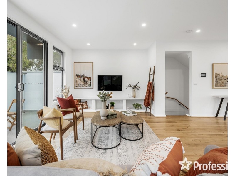 7/12 Cardigan Road, Mooroolbark VIC 3138