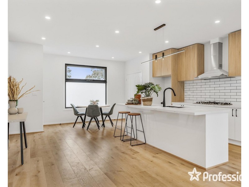 7/12 Cardigan Road, Mooroolbark VIC 3138