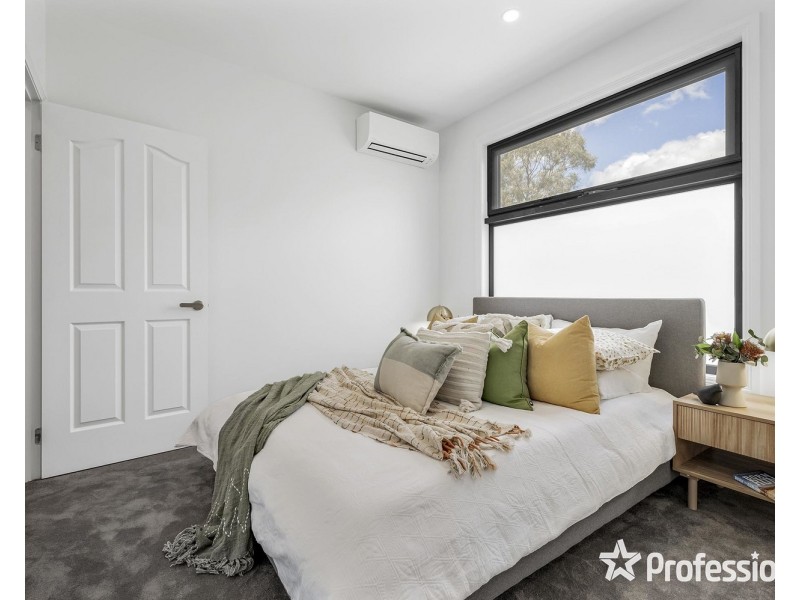 7/12 Cardigan Road, Mooroolbark VIC 3138