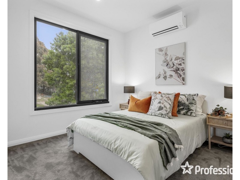 7/12 Cardigan Road, Mooroolbark VIC 3138