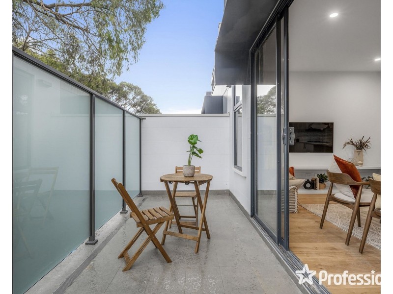 7/12 Cardigan Road, Mooroolbark VIC 3138