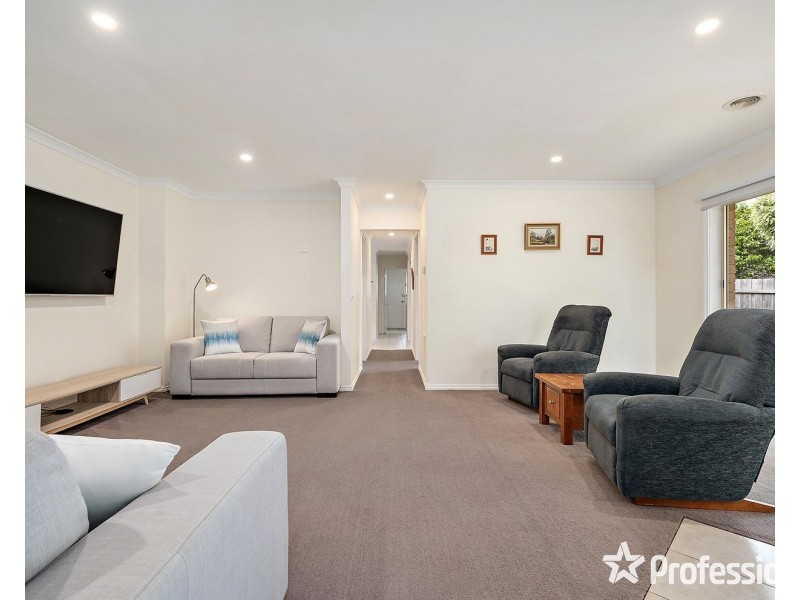 6a Wimbledon Court, Mooroolbark VIC 3138