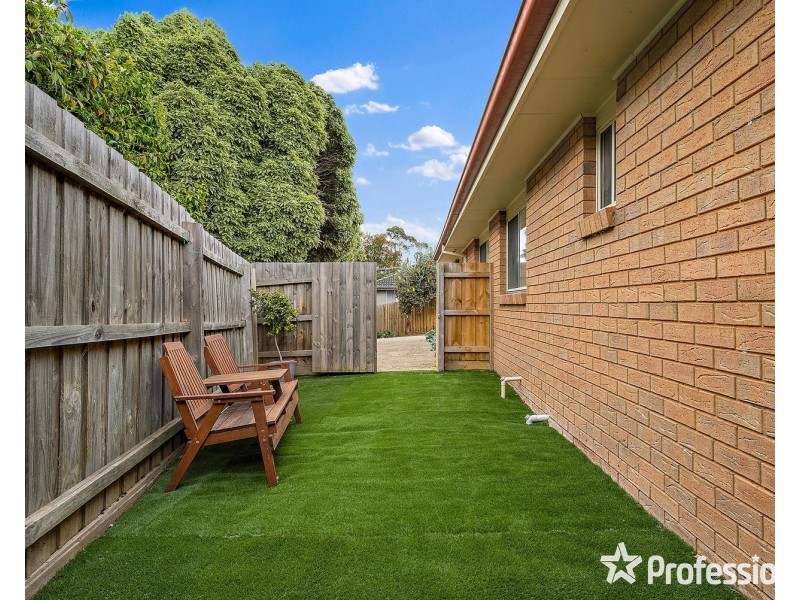 6a Wimbledon Court, Mooroolbark VIC 3138