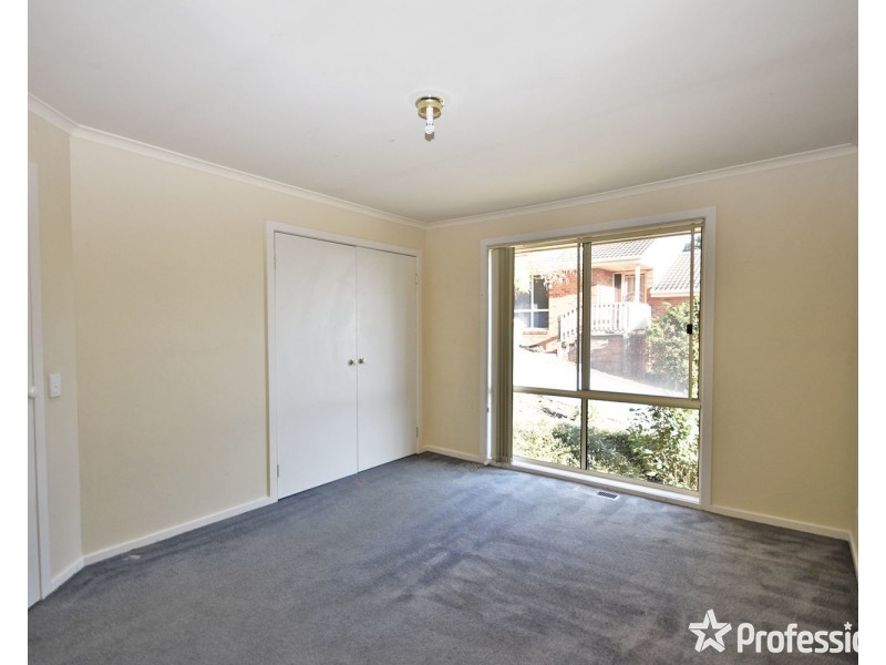 4/8-10 Wyuna Walk, Mooroolbark VIC 3138