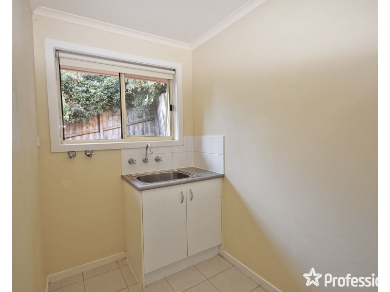 4/8-10 Wyuna Walk, Mooroolbark VIC 3138