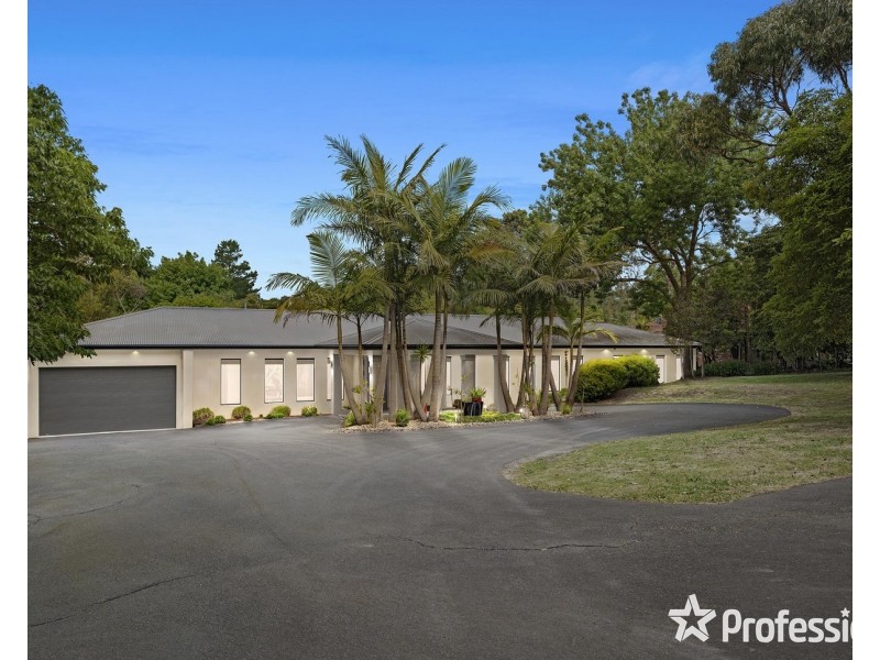27 Edinburgh Road, Lilydale VIC 3140