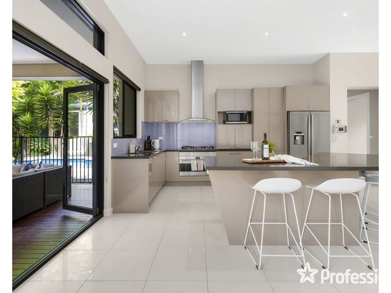 27 Edinburgh Road, Lilydale VIC 3140
